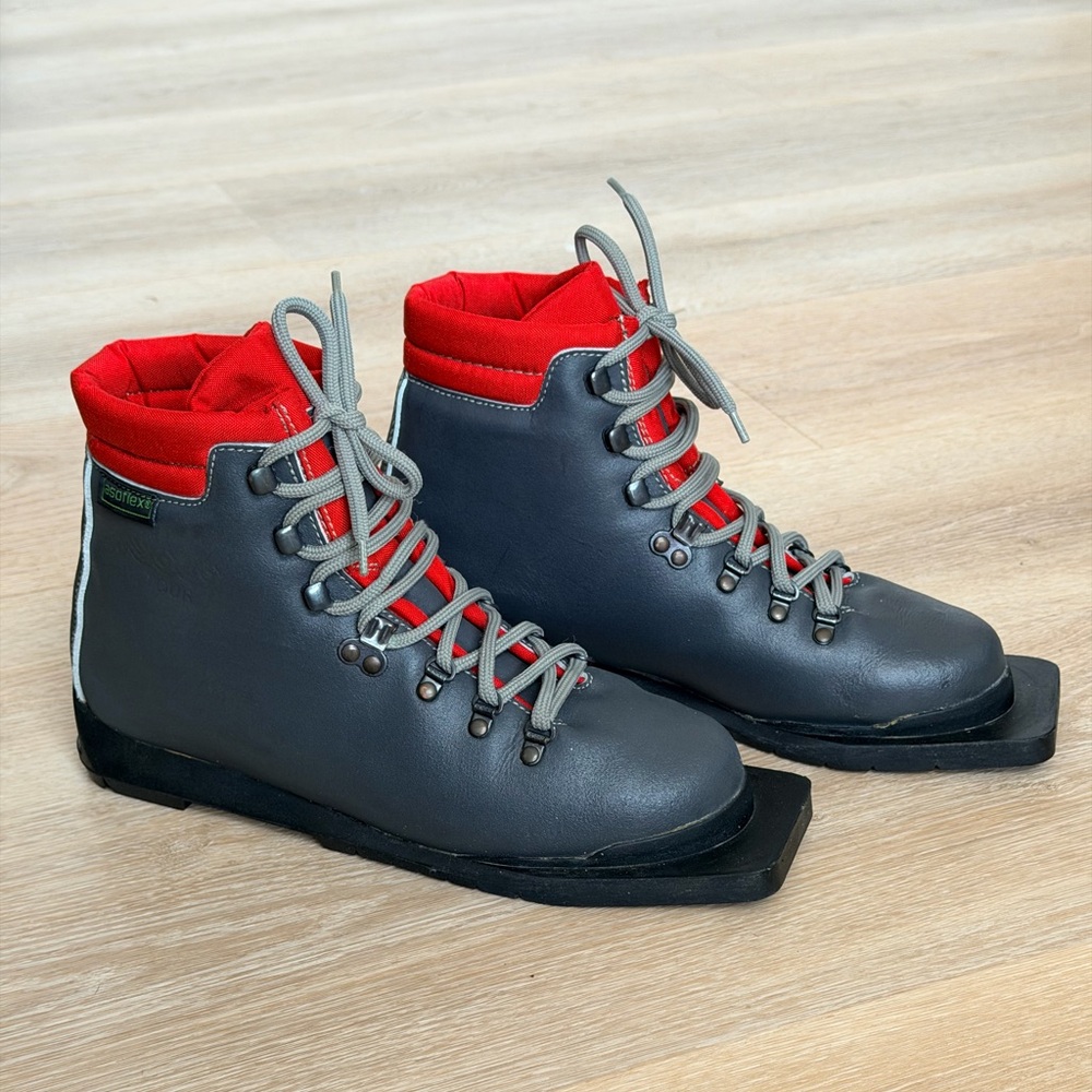 Vintage ASOLO Mountaineering Telemark Touring Boots Vibram 3-Pin (75mm) Italy